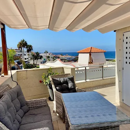 Апартаменты La Caleta Penthouse Адехе