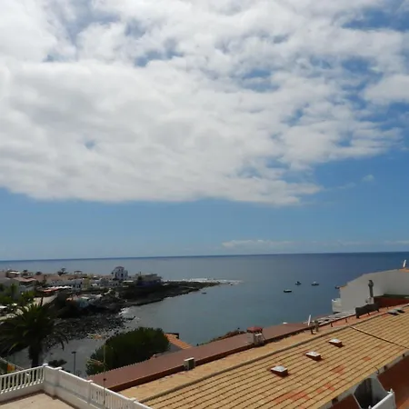 Апартаменты La Caleta Penthouse