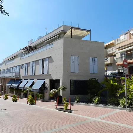 La Caleta Penthouse Адехе