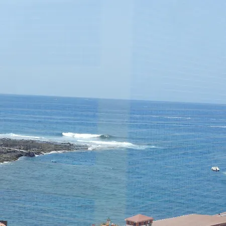 Daire La Caleta Penthouse *